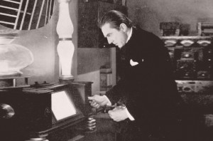 Bela Lugosi in The Whispering Shadow (Mascot 1933)